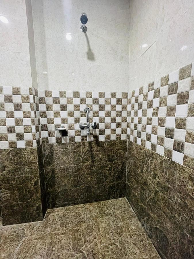 Hotel Manohar Рішикеш Екстер'єр фото
